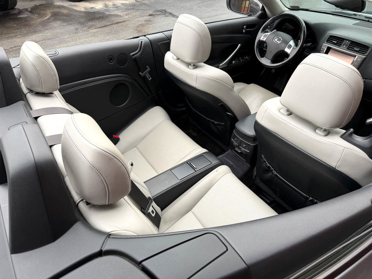 Used 2015 Lexus IS 250C 250 image 18