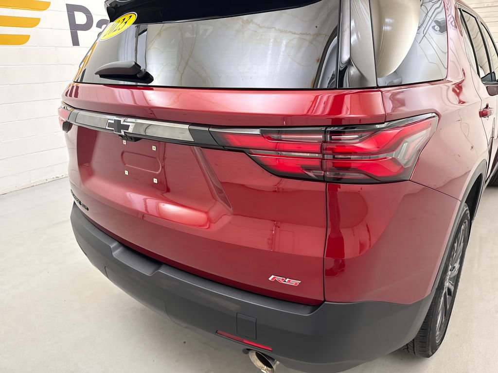 Used 2023 Chevrolet Traverse RS AWD/4WD image 30
