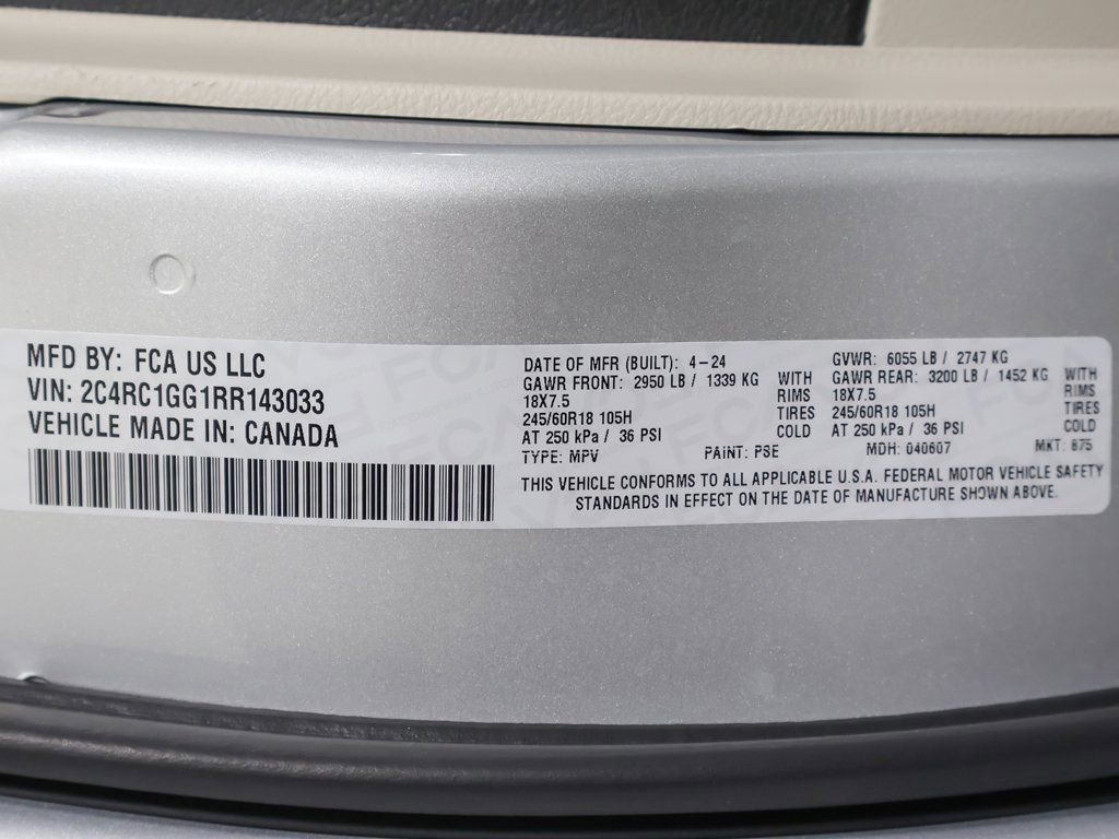 Used 2024 Chrysler Pacifica Limited image 64