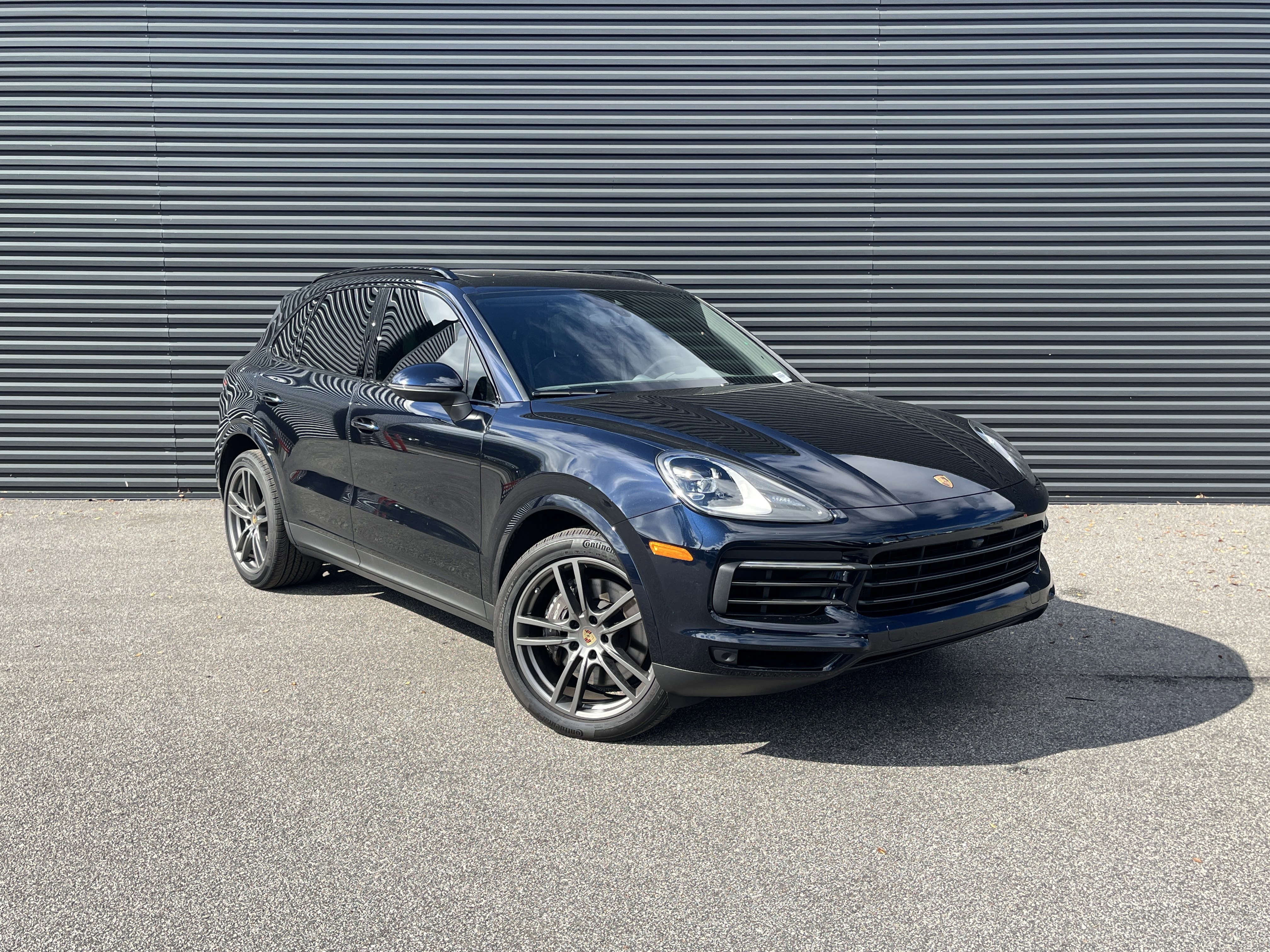 Certified 2022 Porsche Cayenne Platinum Edition image 7