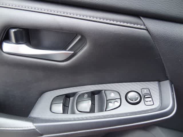 Used 2024 Nissan Sentra SV FWD image 13