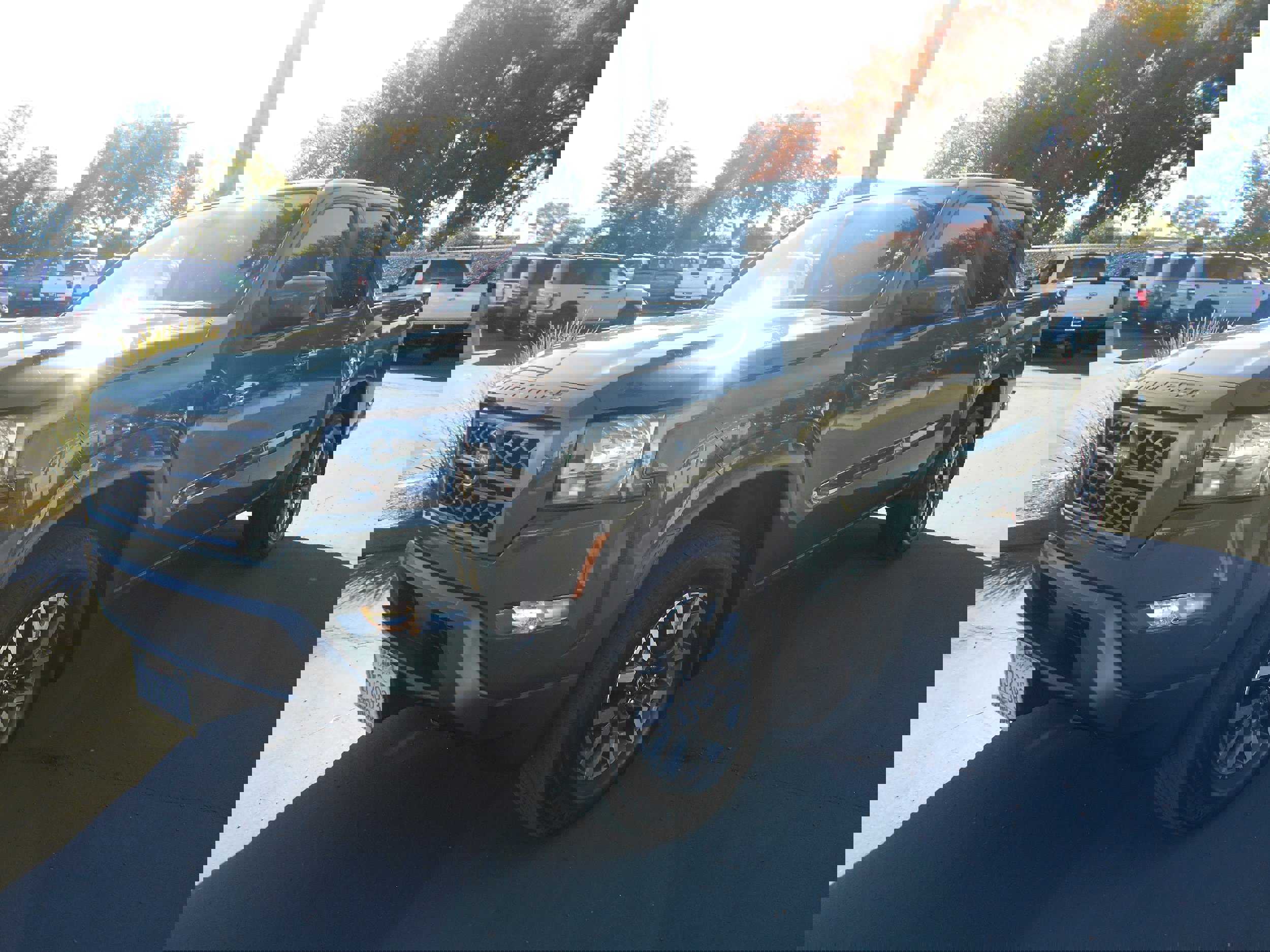 Used 2022 Nissan Frontier SV