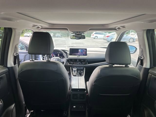 Used 2025 Nissan Rogue SL w/ SL Premium Package image 32