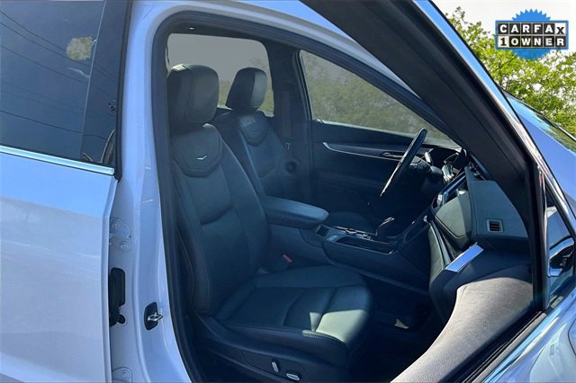 Used 2023 Cadillac XT6 Luxury image 7