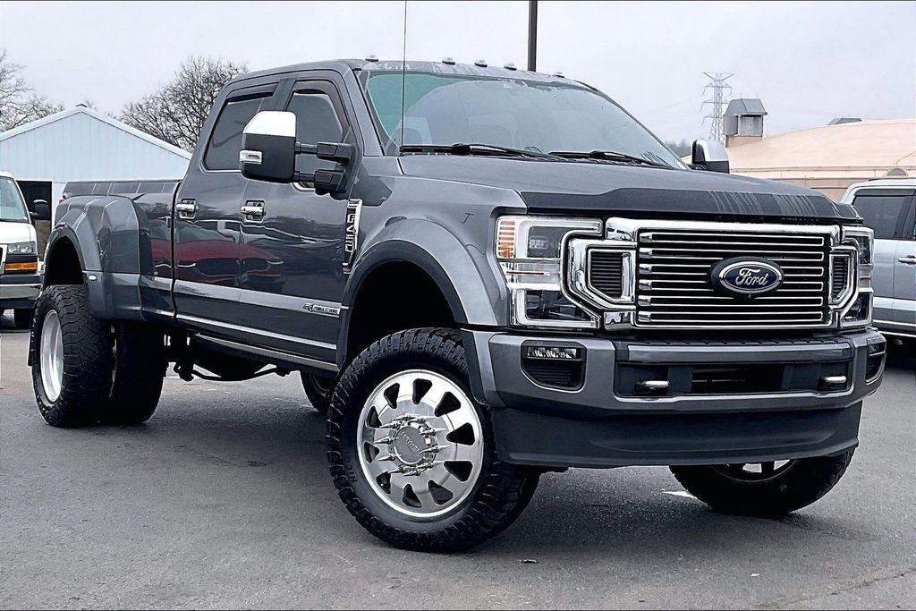 Used 2021 Ford F450 Platinum w/ FX4 Off-Road Package image 38