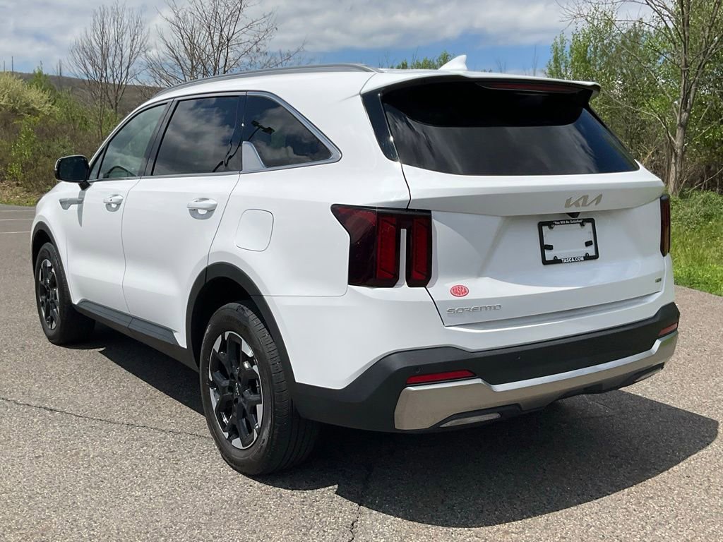 Used 2025 Kia Sorento S AWD/4WD image 24