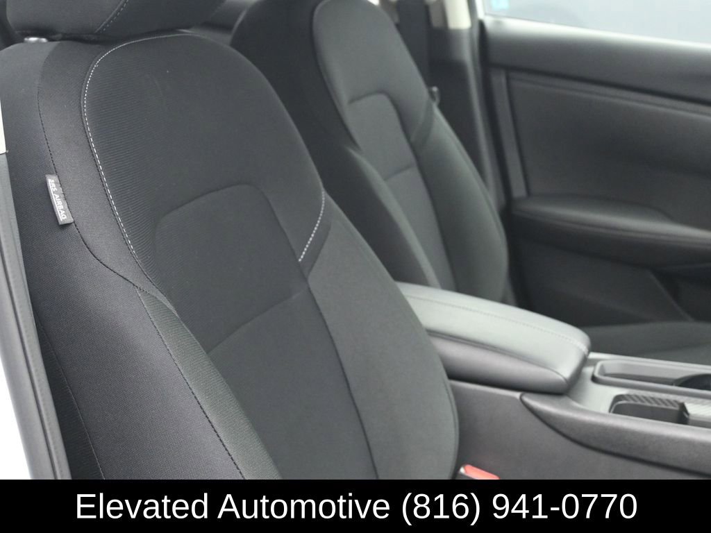 Used 2025 Nissan Sentra S image 8