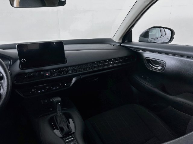 Certified 2027 Honda HR-V LX image 24