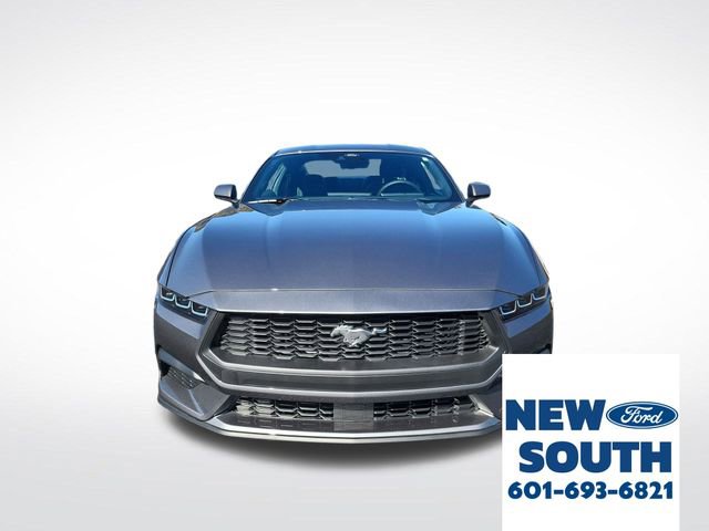 Used 2025 Ford Mustang Coupe image 8