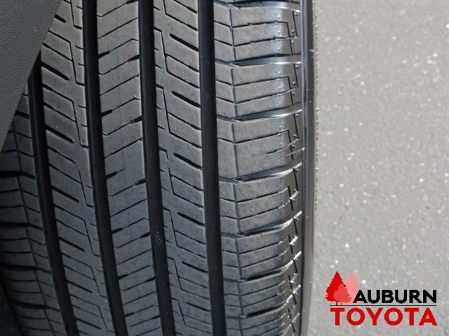 Used 2023 Kia Sportage LX image 4