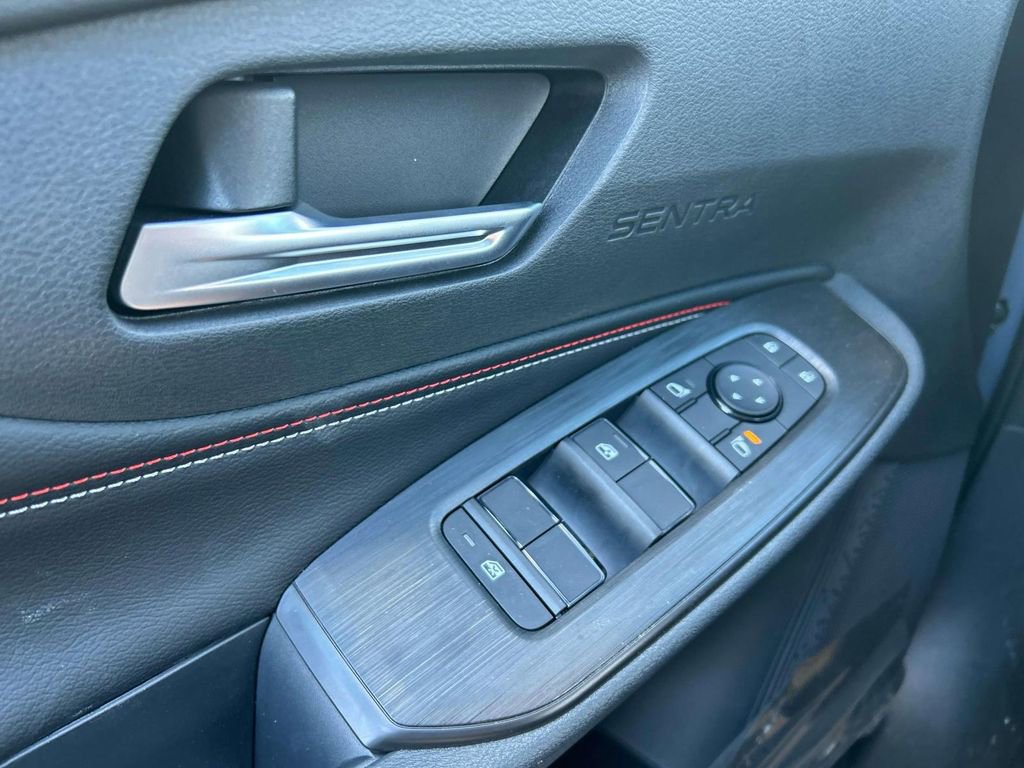 New 2026 Nissan Sentra SR w/ Floor Mat Package image 7