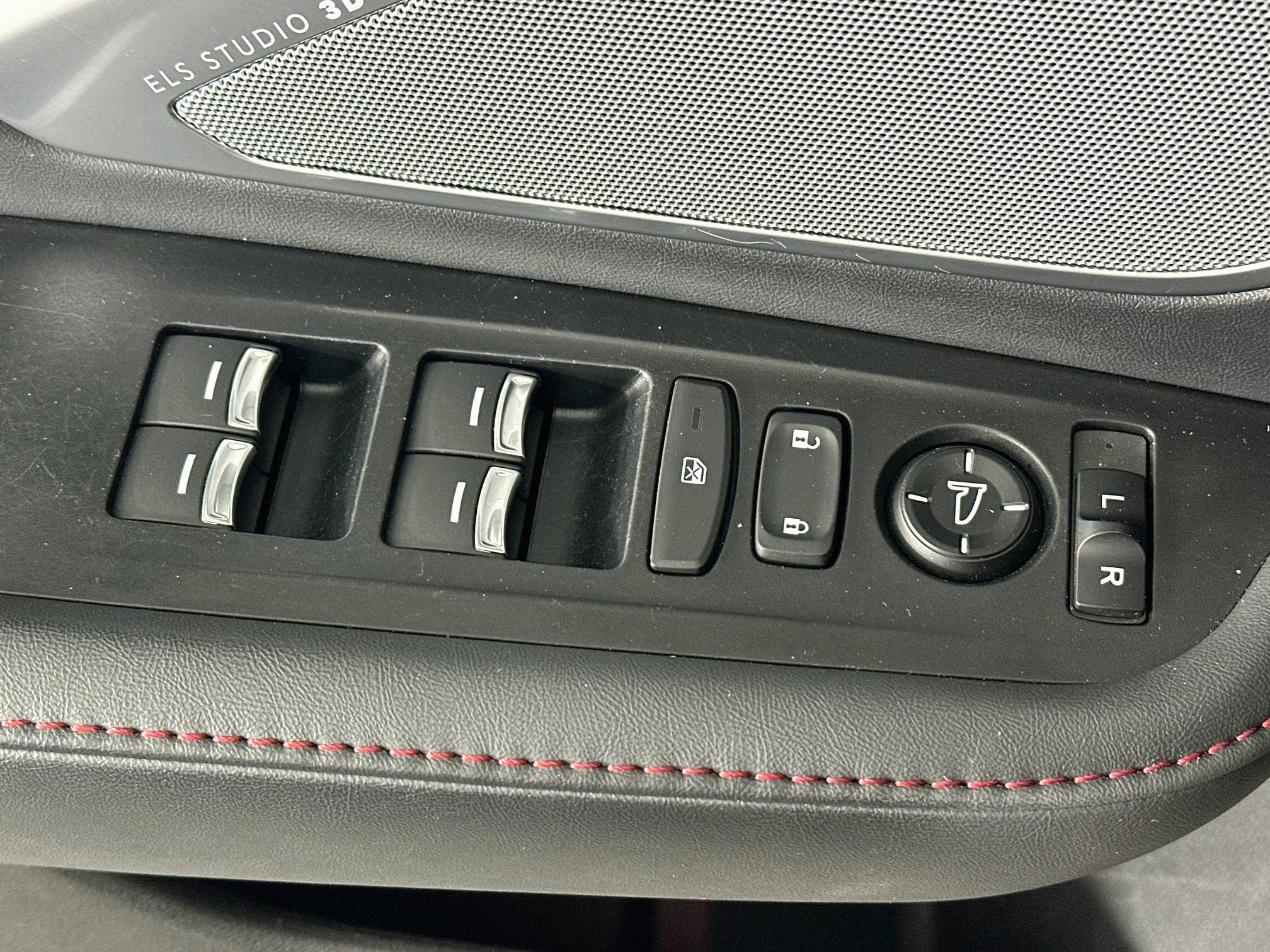Used 2022 Acura RDX w/ Advance Package AWD/4WD image 15