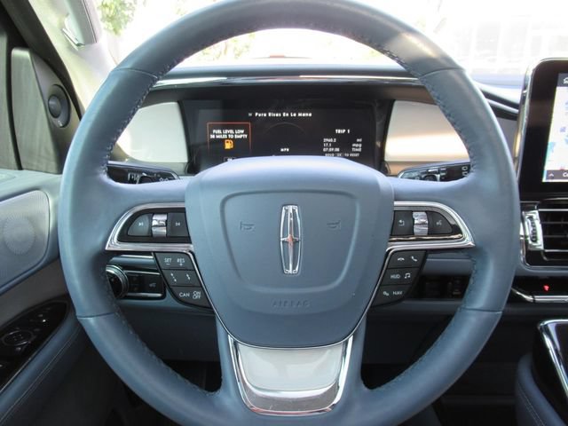 Used 2020 Lincoln Navigator Black Label AWD/4WD image 25