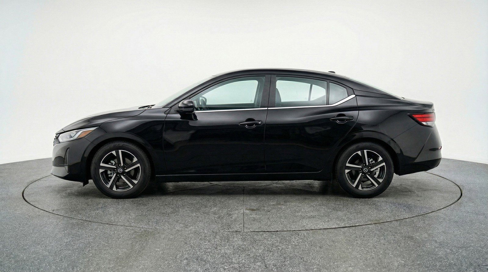 Used 2025 Nissan Sentra SV FWD image 5