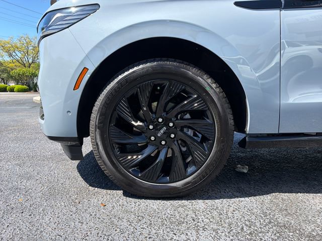 Used 2025 Lincoln Navigator Reserve w/ Jet Appearance Package AWD/4WD image 29