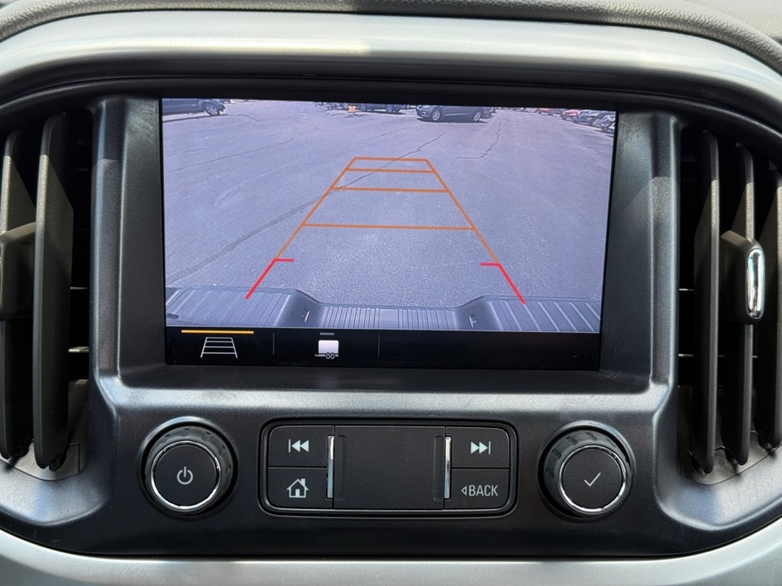 Used 2021 Chevrolet Colorado ZR2 image 25