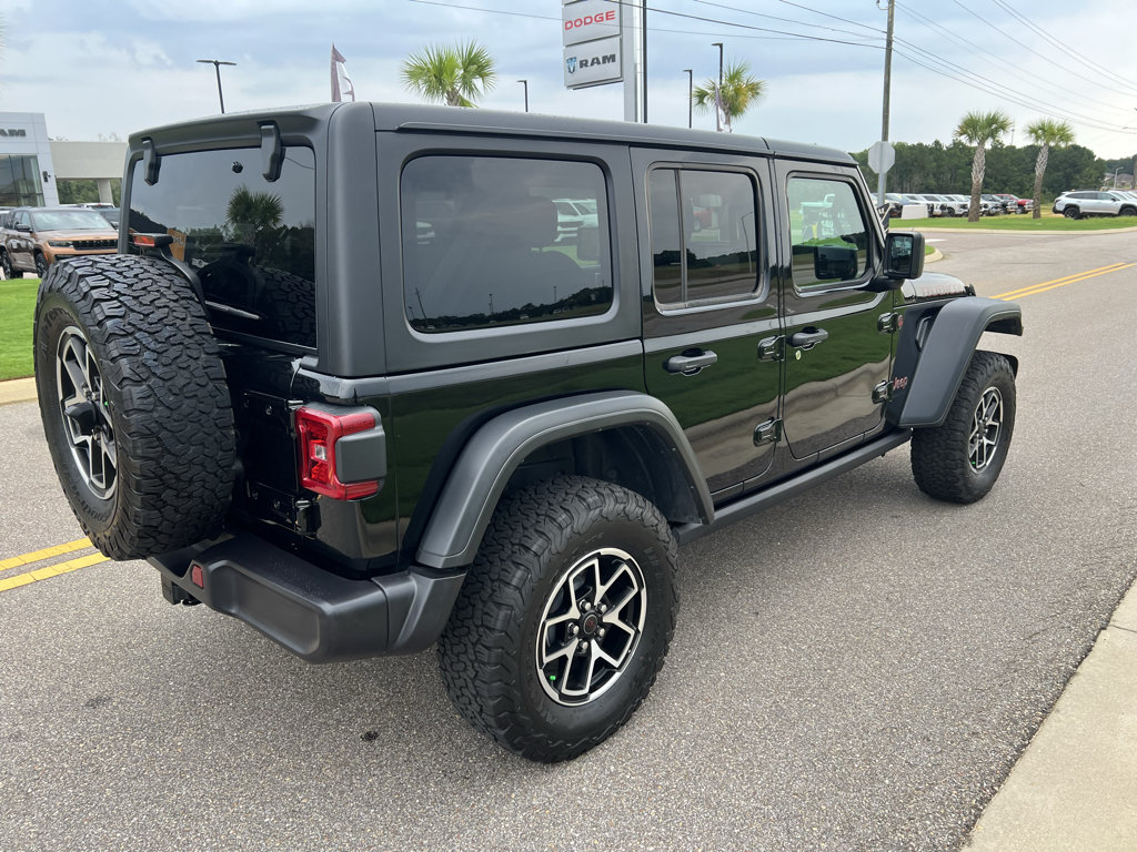 Certified 2025 Jeep Wrangler Unlimited Rubicon w/ Convenience Group AWD/4WD image 5