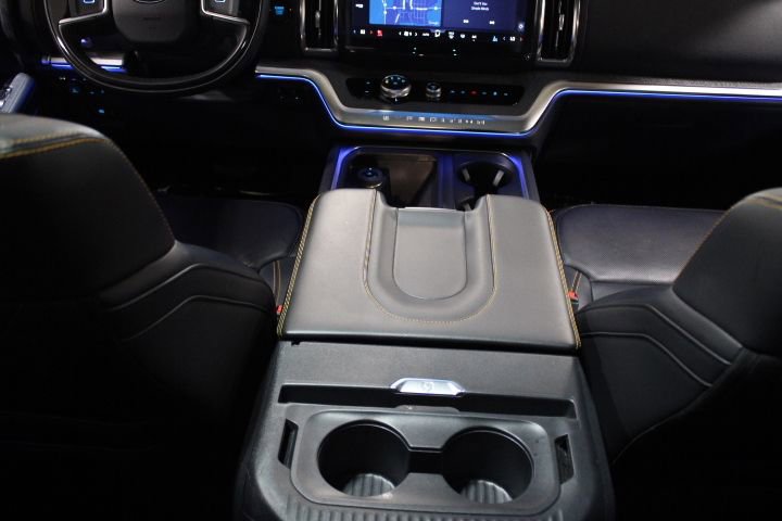 Used 2025 Ford Expedition Tremor image 34