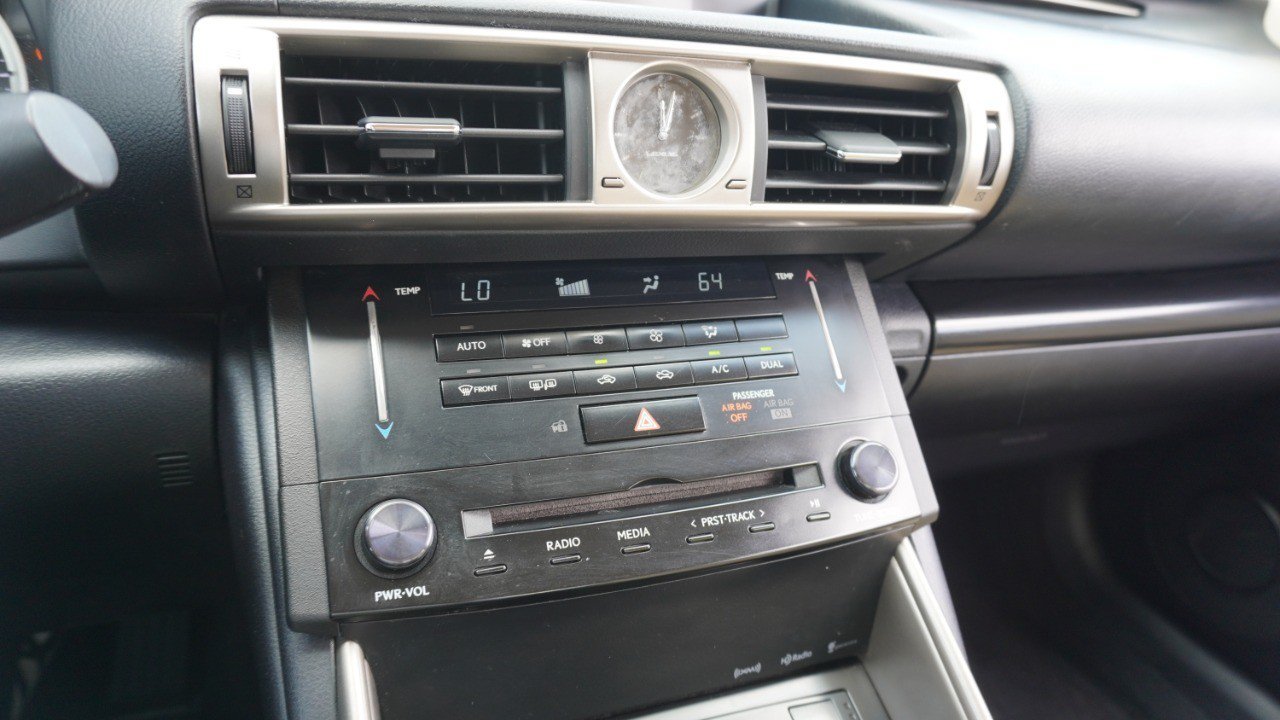 Used 2014 Lexus IS 250 w/ Premium Package RWD image 18