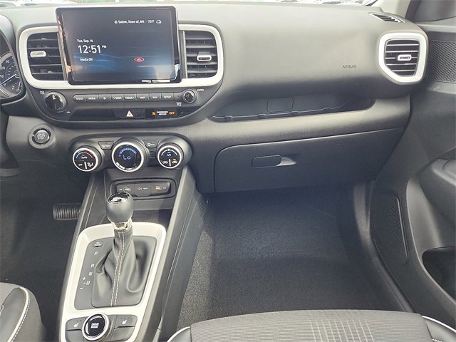 Certified 2022 Hyundai Venue Limited image 10