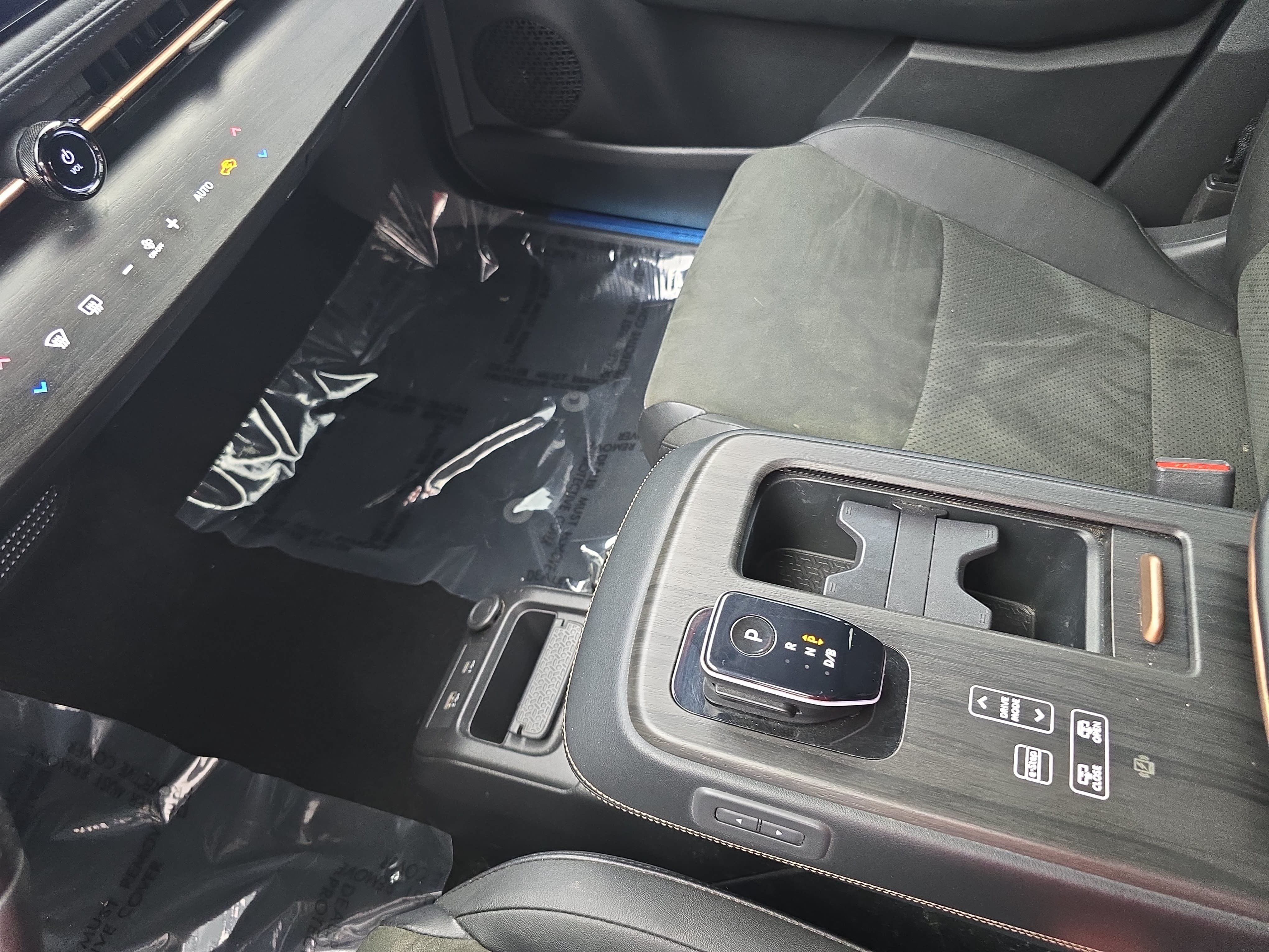 Certified 2024 Nissan Ariya AWD image 25