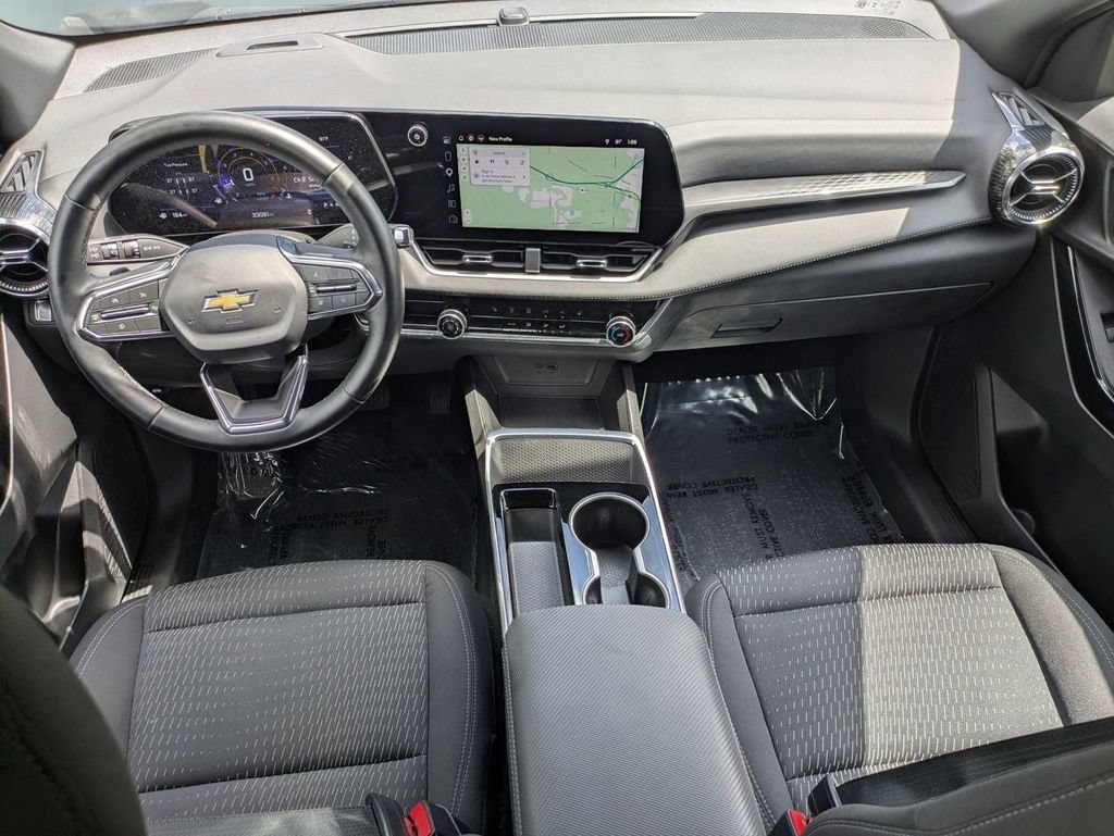 Used 2025 Chevrolet Equinox LT FWD image 28