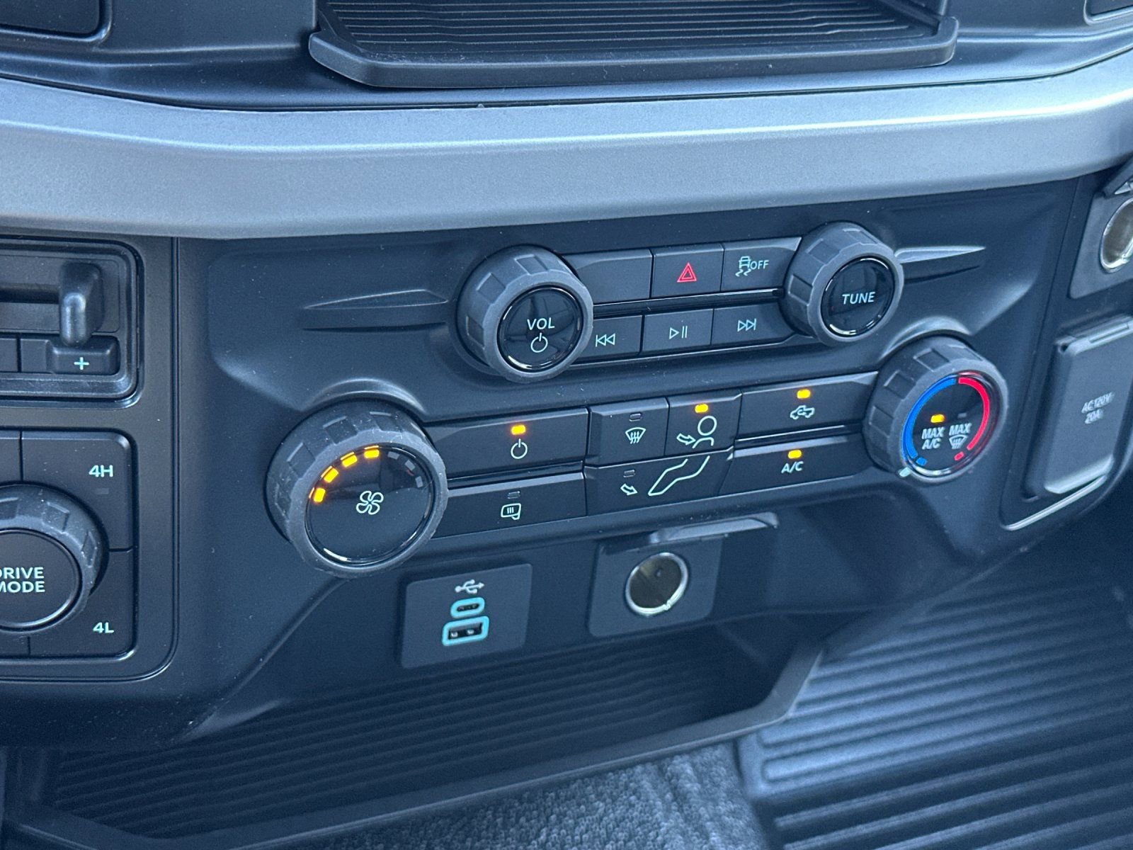 New 2026 Ford F550 4x4 Supercab Super Duty image 20