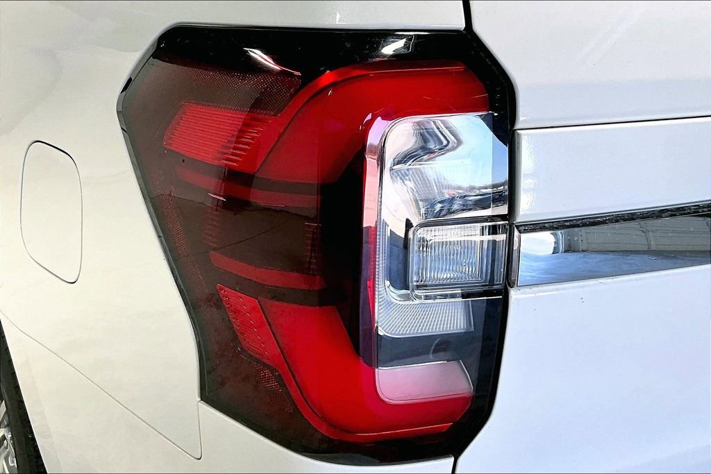 Used 2024 Ford Expedition Max Limited image 41