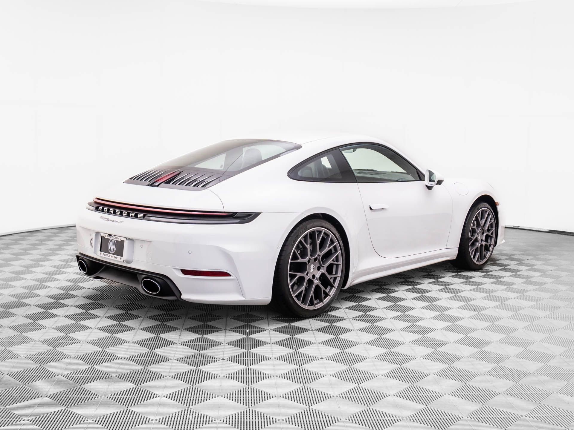 Used 2025 Porsche 911 Carrera S image 8