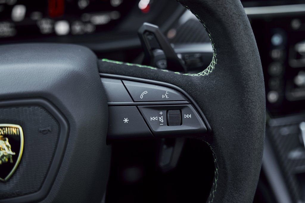 Used 2024 Lamborghini Urus Performante image 65