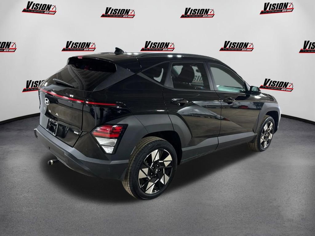 Used 2024 Hyundai Kona SEL image 5