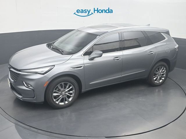 Used 2023 Buick Enclave Avenir w/ Avenir Technology Package AWD/4WD image 21