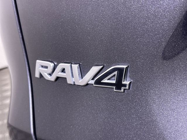Used 2025 Toyota RAV4 LE image 32