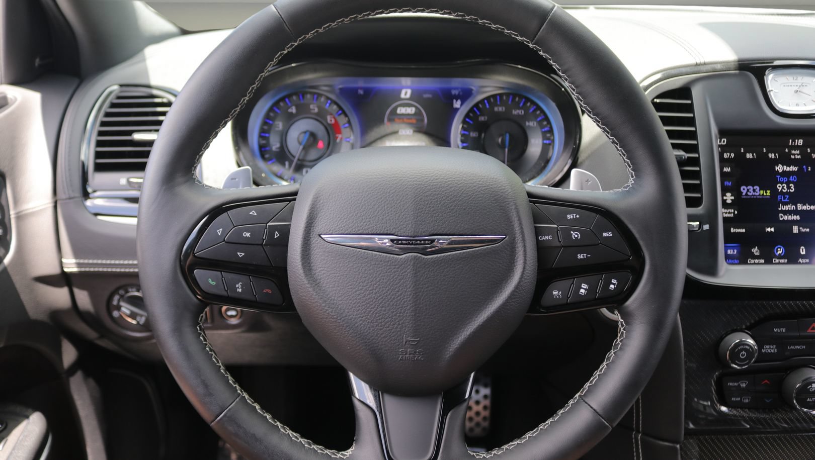 Used 2023 Chrysler 300 C RWD image 17