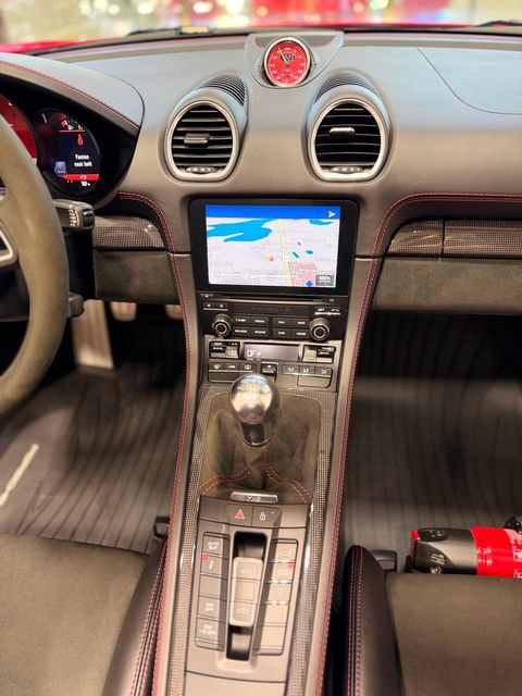 Used 2022 Porsche 718 Boxster Spyder RWD image 27