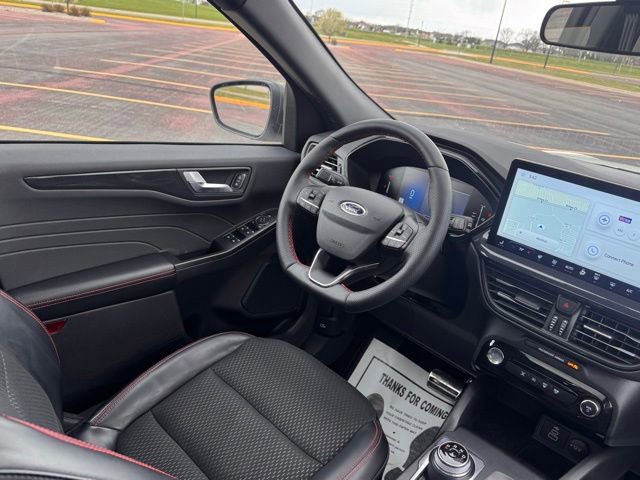 Used 2024 Ford Escape ST-Line w/ Tech Pack #1 AWD/4WD image 13