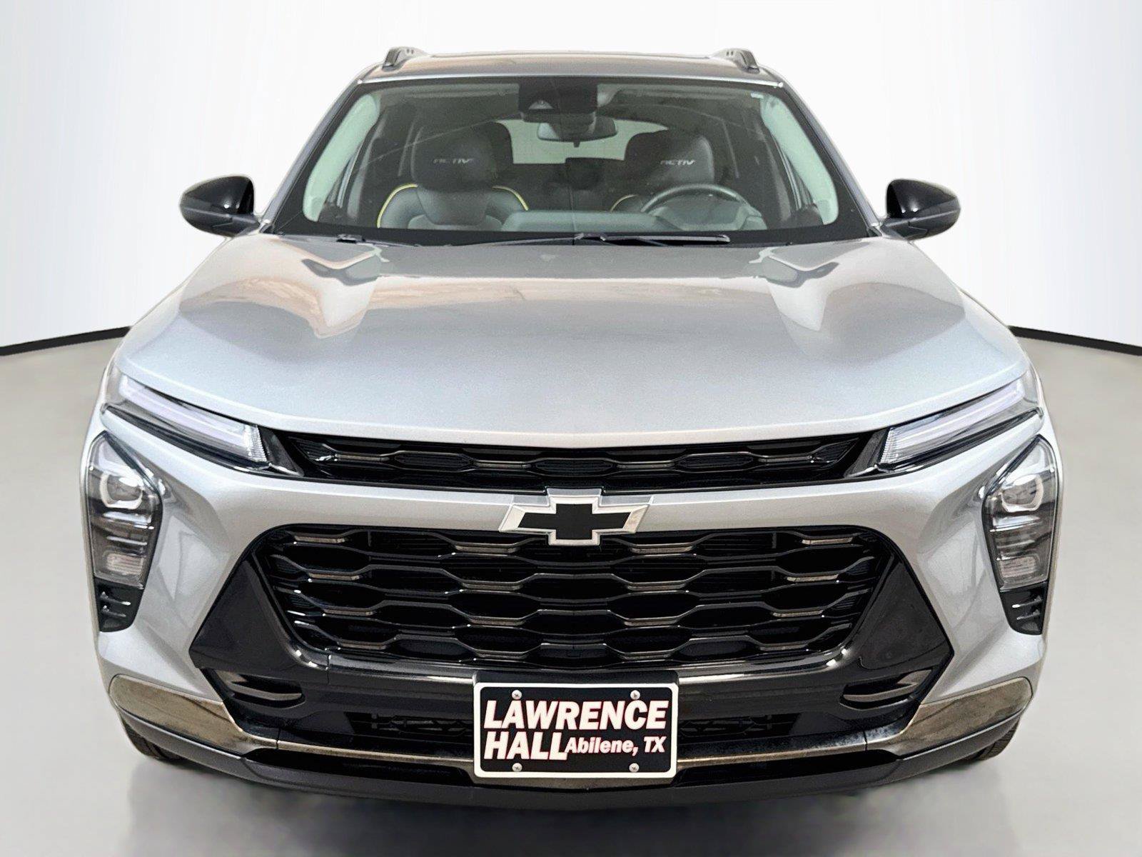 Used 2025 Chevrolet Trax ACTIV w/ Sunroof Package FWD image 2