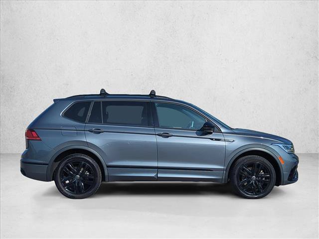 Used 2022 Volkswagen Tiguan SE R-Line FWD image 4