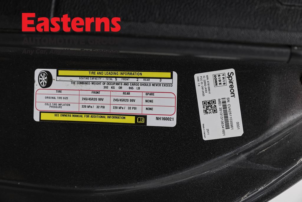 Used 2022 Dodge Challenger SXT w/ Driver Convenience Group RWD image 32