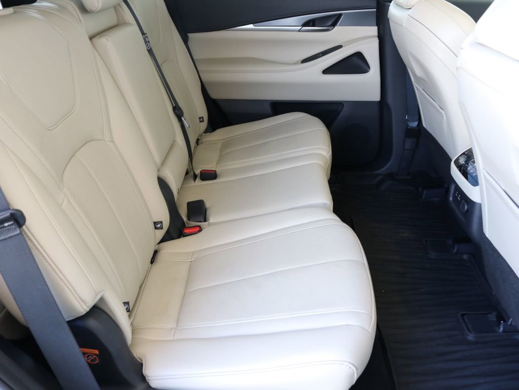 Certified 2023 INFINITI QX60 Luxe w/ Cargo Package AWD/4WD image 44