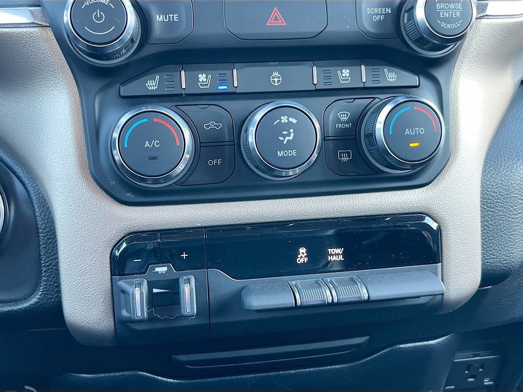 Used 2020 RAM 1500 Laramie AWD/4WD image 15