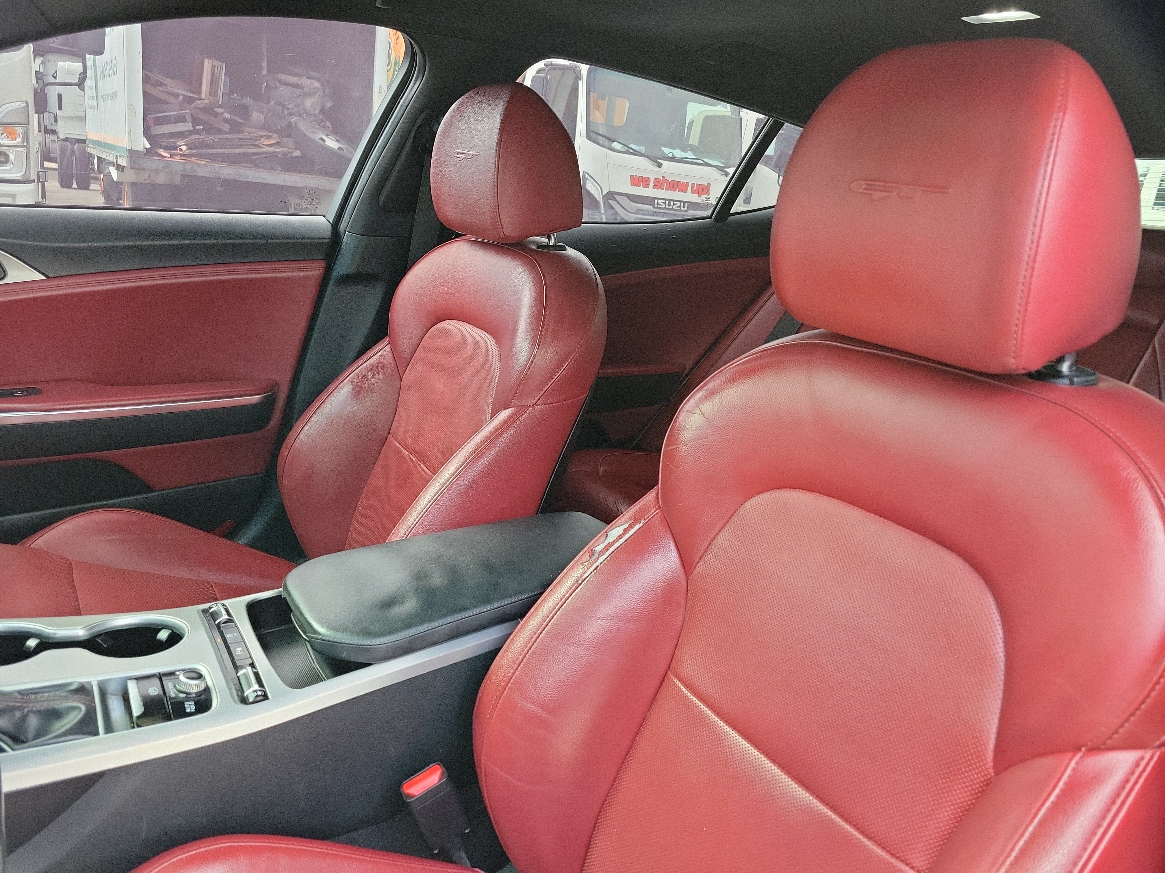 Used 2020 Kia Stinger GT1 RWD image 22