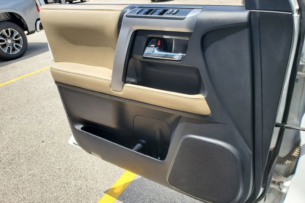 Used 2020 Toyota 4Runner SR5 Premium AWD/4WD image 13