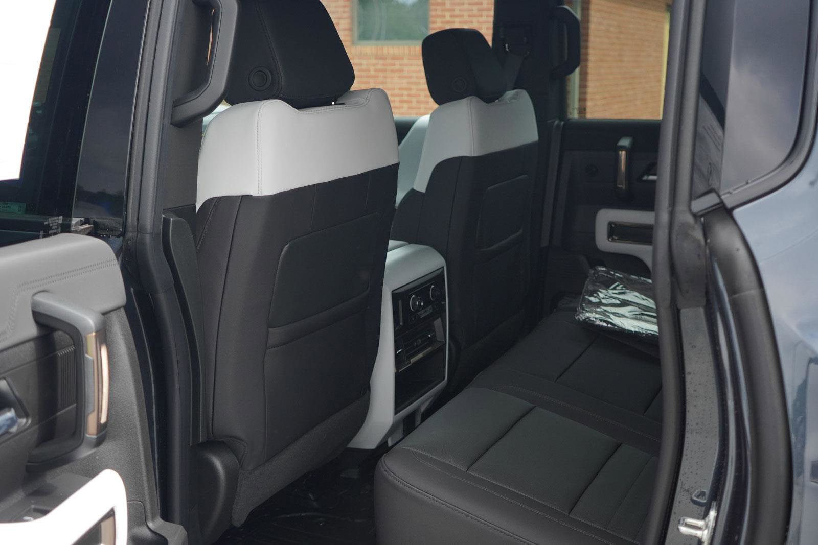 New 2025 GMC Hummer EV 2X w/ Extreme Off-Road Package image 28