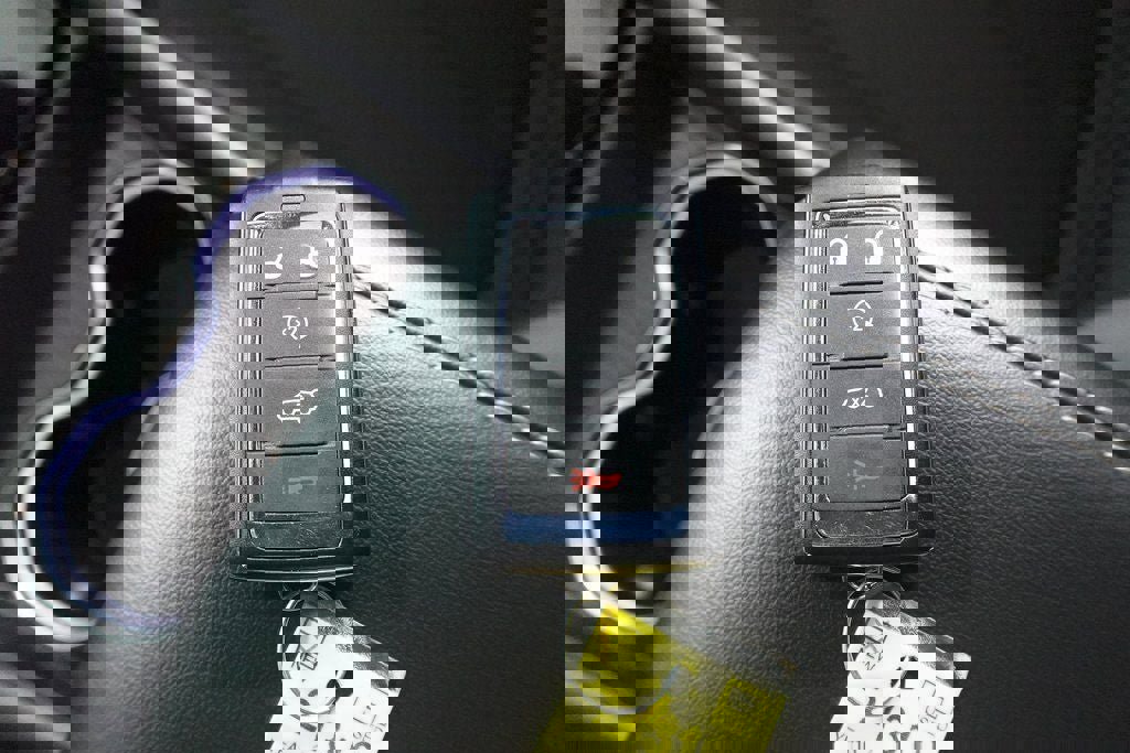 New 2025 Jeep Grand Cherokee L Laredo w/ Luxury Tech Group I image 34