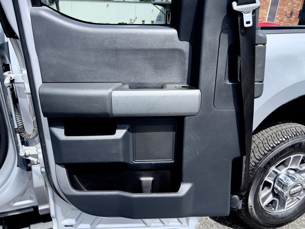 Used 2023 Ford F250 Lariat image 24