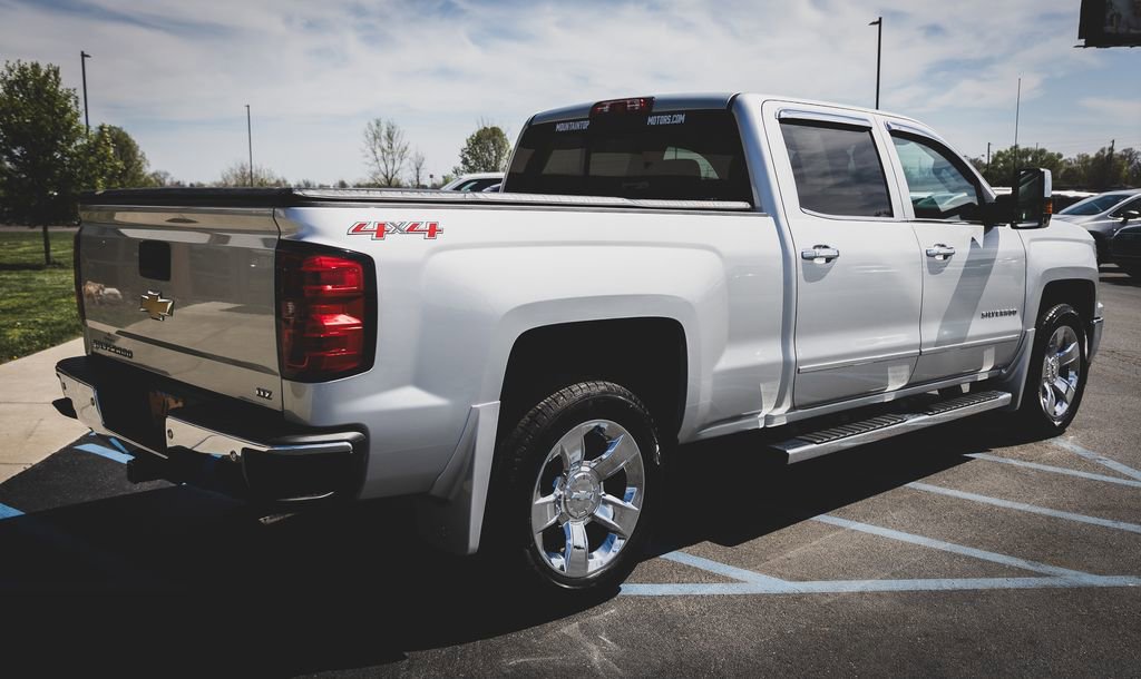 Used 2015 Chevrolet Silverado 1500 LTZ w/ LTZ Plus Package image 13