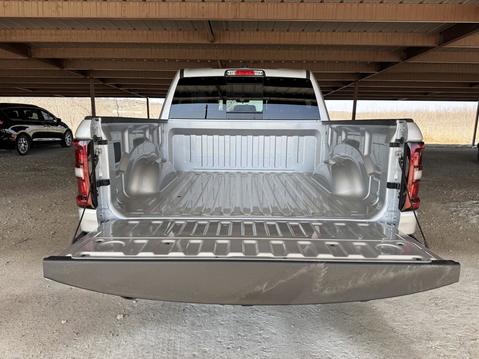 New 2026 RAM 1500 Classic Warlock image 29