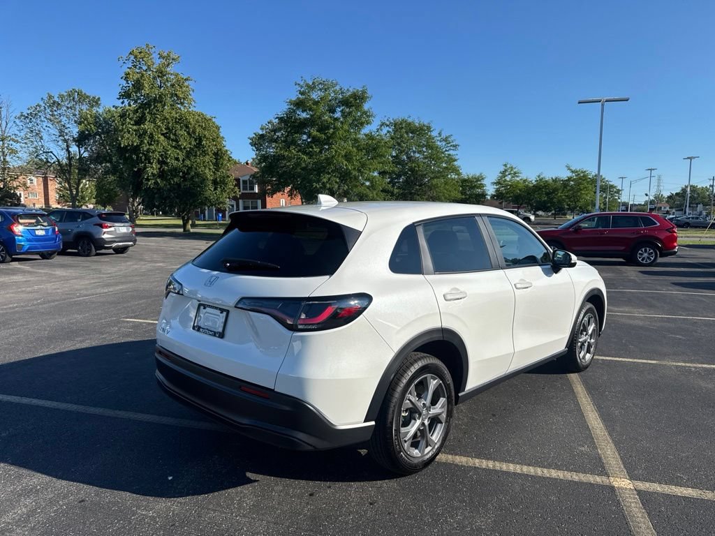 Certified 2026 Honda HR-V LX image 5