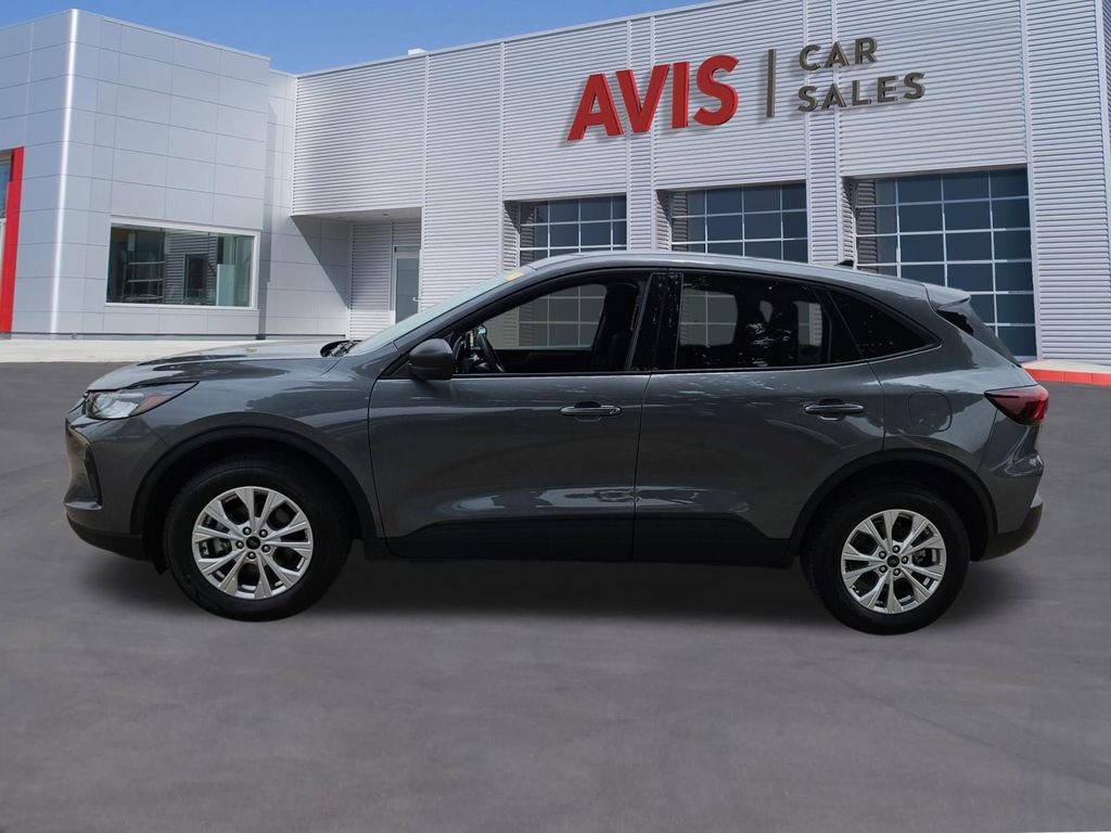 Used 2025 Ford Escape Active AWD/4WD image 2